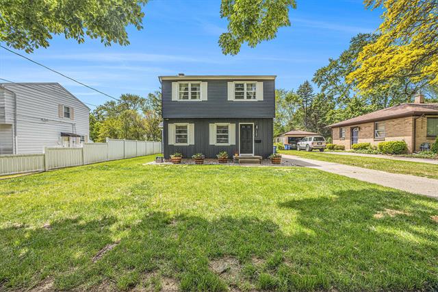 front view picture of 1121 Burkene  Avenue, Grand Rapids, MI. 49503