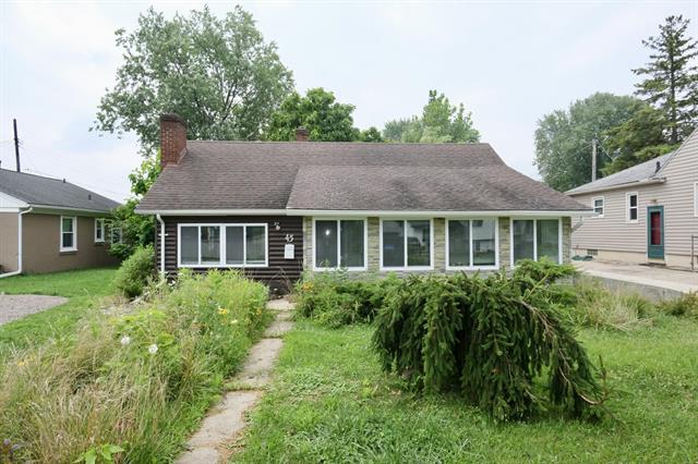 front view picture of 45 School Ave, Clawson, MI. 48017