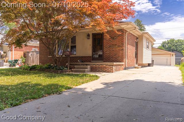 front view picture of 1432 N Custer Ave, Clawson, MI. 48017