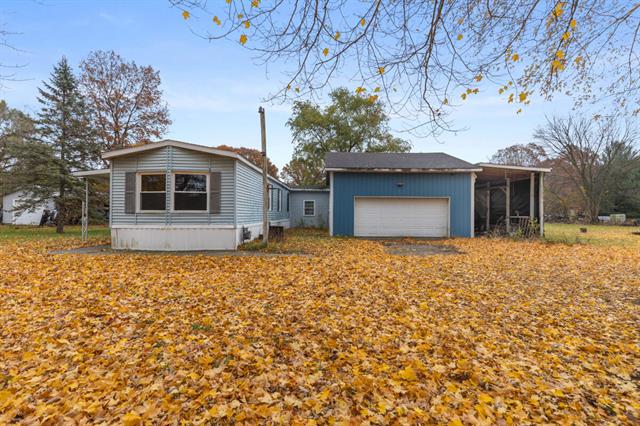 front view picture of 1825 34Th Street, Allegan, MI. 49010