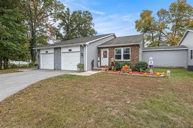 front view picture of 3817 Krafft Road, Fort Gratiot, MI. 48059