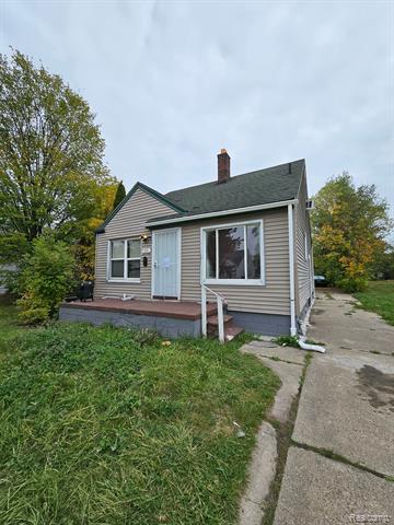 front view picture of 7396 Stahelin Avenue, Detroit, MI. 48228