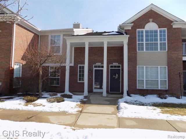 front view picture of 45544 Warwick Drive, Macomb, MI. 48044