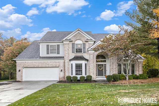 front view picture of 3890 Clearview Street Ne, Grand Rapids, MI. 49546