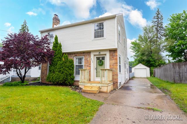 front view picture of 839 Joslin Street Se, Grand Rapids, MI. 49507