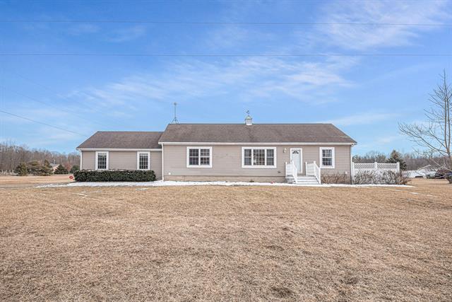 front view picture of 4748 22 Mile Road Nw, Grant, MI. 49327