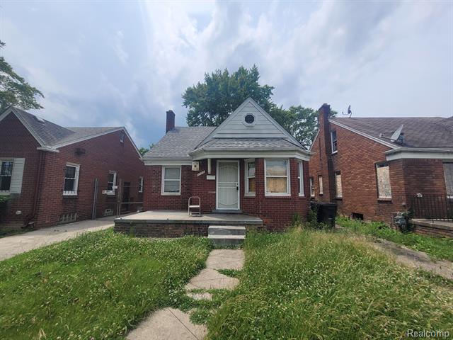 front view picture of 16525 Murray Hill Street, Detroit, MI. 48235