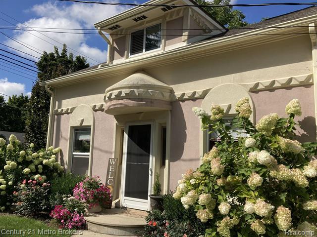 front view picture of 4018 Pleasant Street, Dryden, MI. 48428