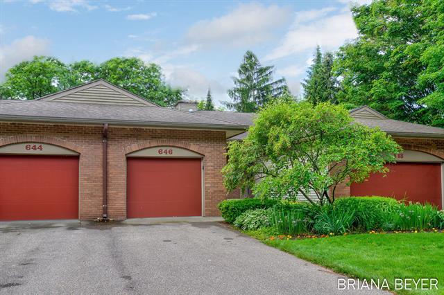 front view picture of 646 Spring Lane, Holland, MI. 49423