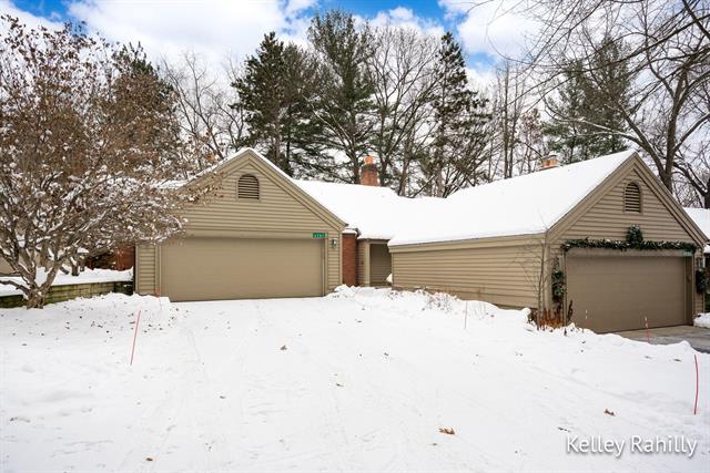 front view picture of 6587 Waybridge Drive Se, Grand Rapids, MI. 49546