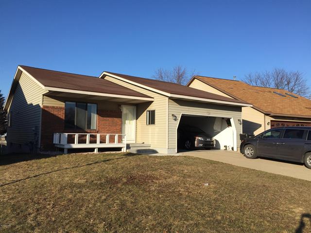 front view picture of 467 Stonehenge Street Se, Grand Rapids, MI. 49548