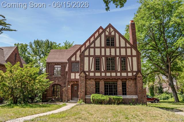 front view picture of 3205 Sherbourne Road, Detroit, MI. 48221