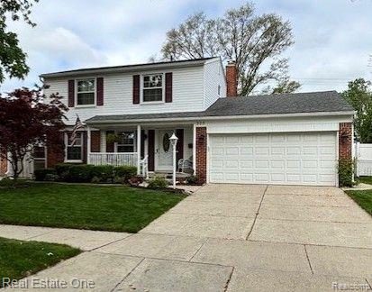 front view picture of 505 Darbee Ct, Clawson, MI. 48017
