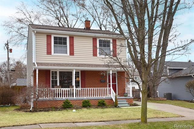 front view picture of 510 Kinross Ave, Clawson, MI. 48017