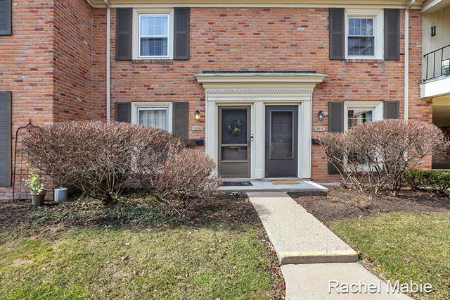 front view picture of 2508 Village Drive Se, Grand Rapids, MI. 49506