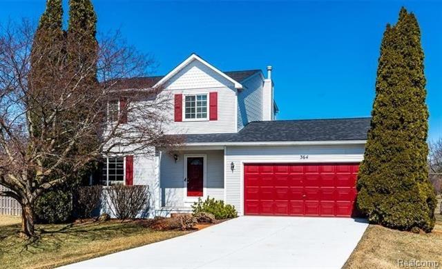front view picture of 364 Pointe Drive, Whitmore Lake, MI. 48189