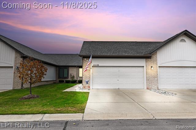 front view picture of 13139 Highland Circle, Sterling Heights, MI. 48312