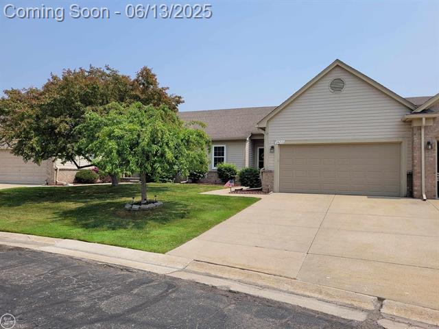 front view picture of 34210 Birchway, Sterling Heights, MI. 48312