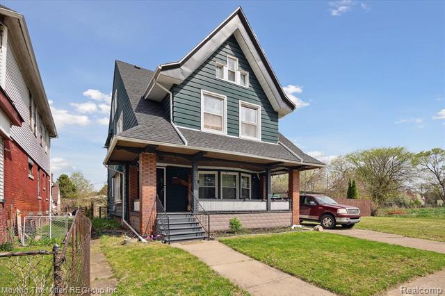 front view picture of 261 Westminster Street, Detroit, MI. 48202