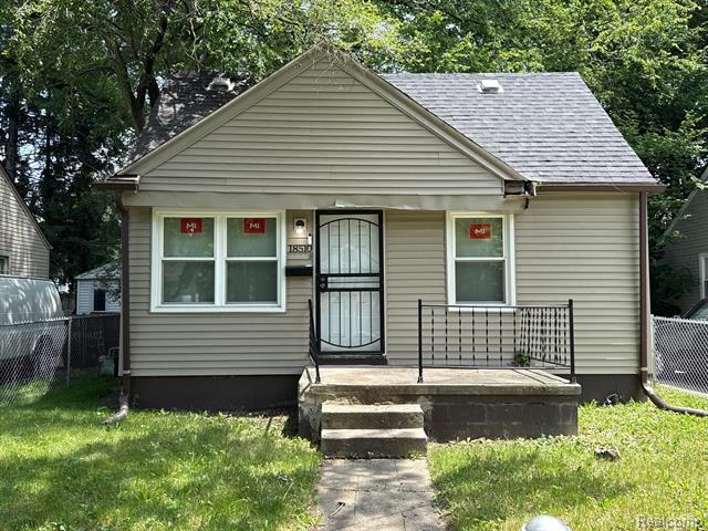 front view picture of 18510 Heyden, Detroit, MI. 48219