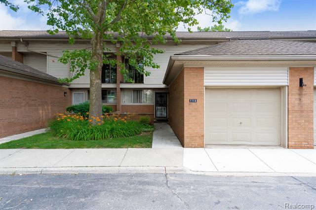 front view picture of 1116 Stafford Place, Detroit, MI. 48207