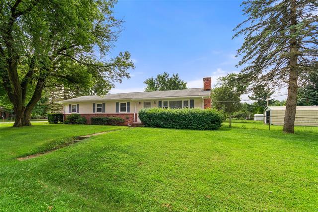 front view picture of 60551 Marjorie Ann St, South Lyon, MI. 48178