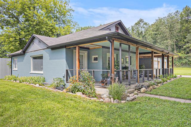 front view picture of 3834 Perrine Road, Rives Junction, MI. 49277