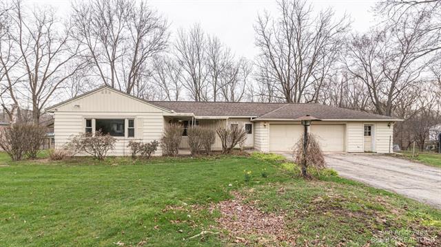 front view picture of 3266 Ravenwood Street, Ann Arbor, MI. 48103