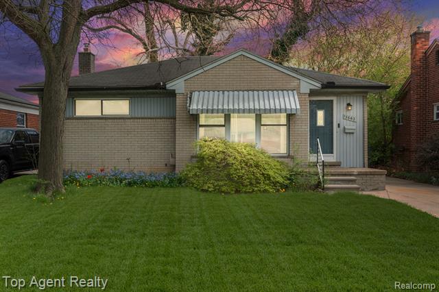 front view picture of 12662 Riverdale Avenue, Detroit, MI. 48223