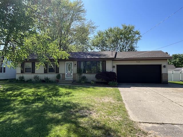 front view picture of 7249 Heatherwood Drive, Jenison, MI. 49428