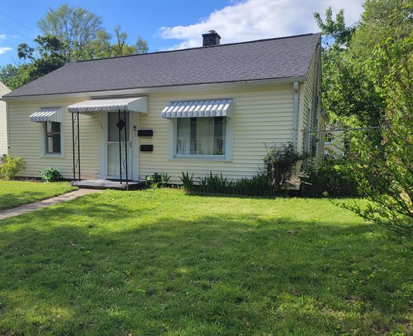 front view picture of 1607 Palmer Avenue, Kalamazoo, MI. 49001