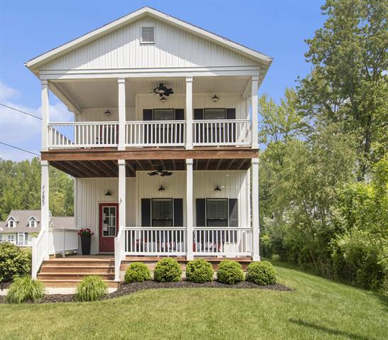 front view picture of 7285 Maple Street, South Haven, MI. 49090