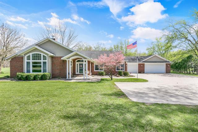 front view picture of 10761 Riverside Drive, White Pigeon, MI. 49099