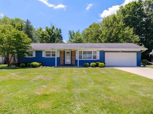 front view picture of 600 North E, Marshall, MI. 49068