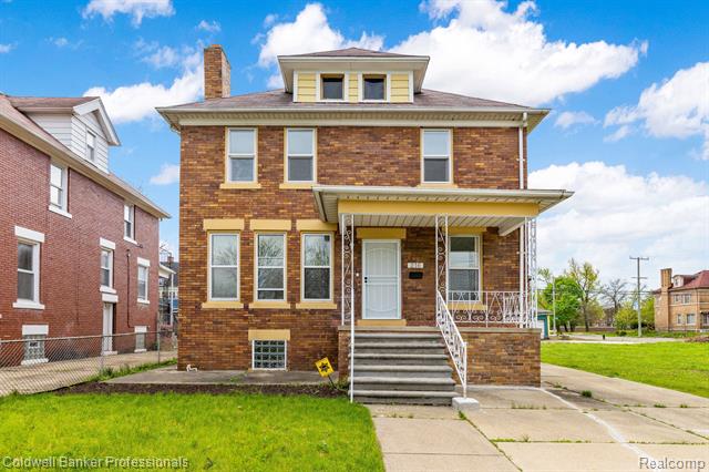 front view picture of 216 Holbrook Street, Detroit, MI. 48202