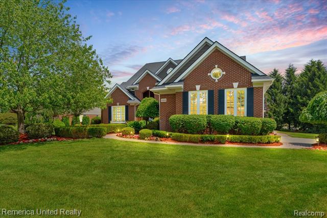 front view picture of 22858 Saint George Cir, South Lyon, MI. 48178