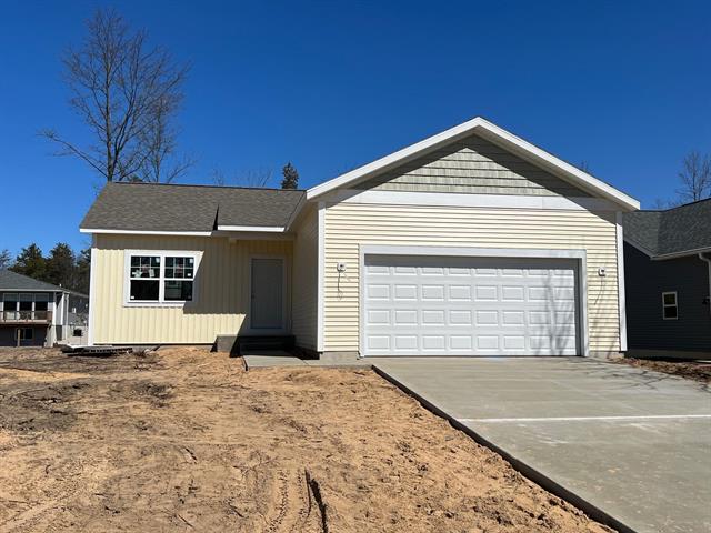 front view picture of 2602 Odawa Trail, Muskegon, MI. 49444