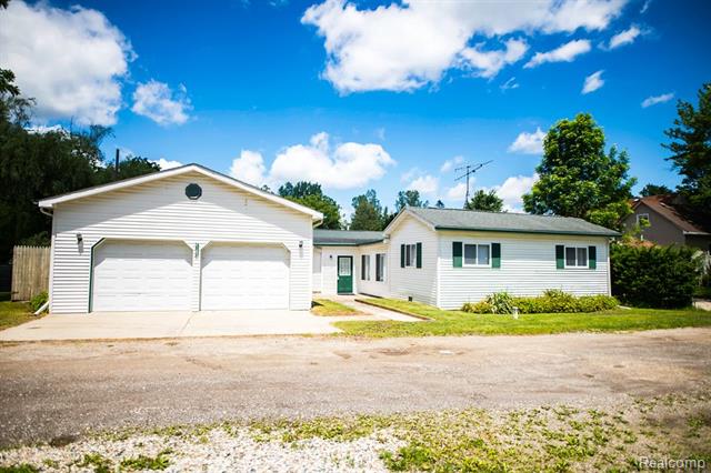 front view picture of 4187 Pleasant Drive, Attica, MI. 48412