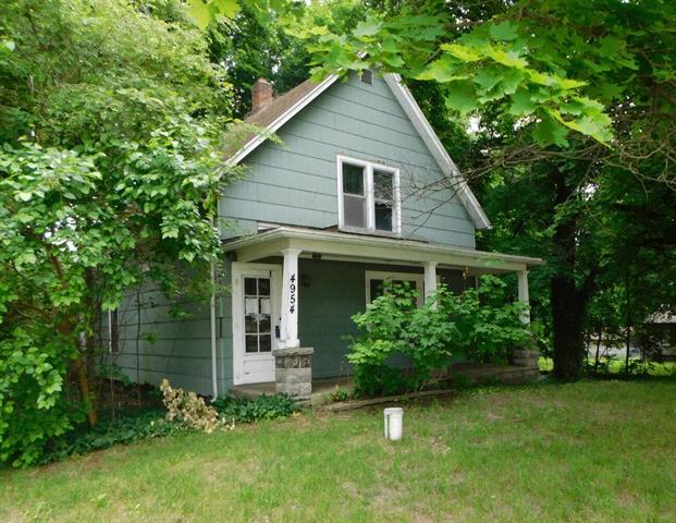 front view picture of 4954 N Branch Road, Benton Harbor, MI. 49022