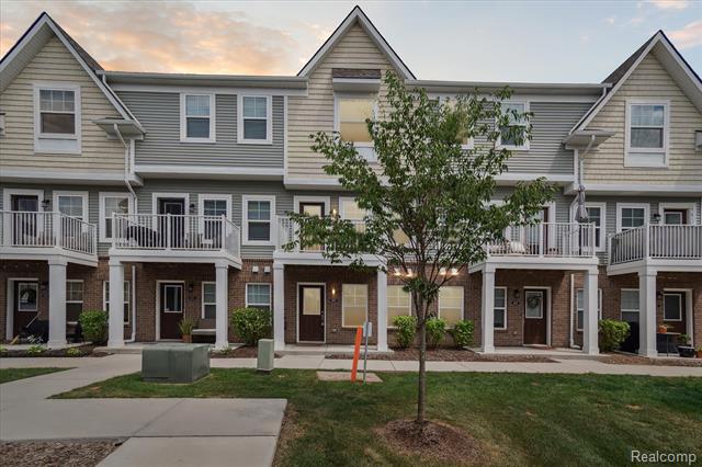 front view picture of 507 Anne Avenue, Brighton, MI. 48116
