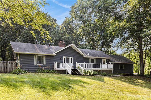 front view picture of 2525 Biggs Avenue Ne, Lowell, MI. 49331