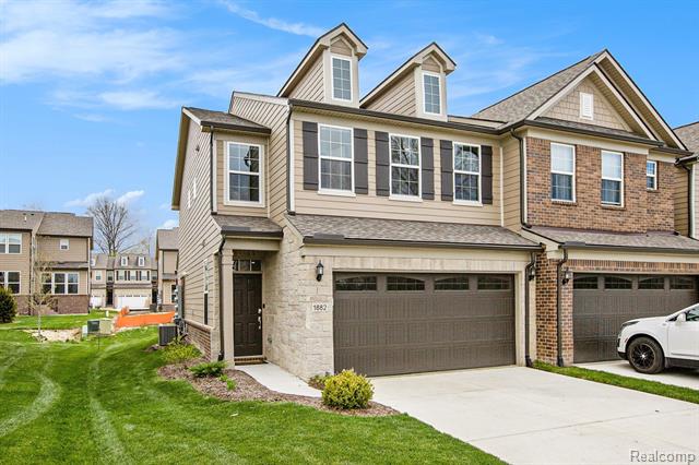 front view picture of 1882 Addison Circle, Walled Lake, MI. 48390