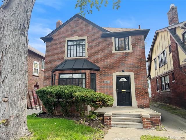 front view picture of 17152 Ohio Street, Detroit, MI. 48221