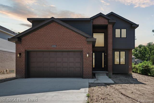 front view picture of 2921 Walsh Drive, Rochester, MI. 48309