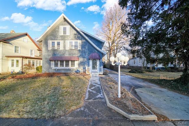 front view picture of 124 N Scott, Adrian, MI. 49221