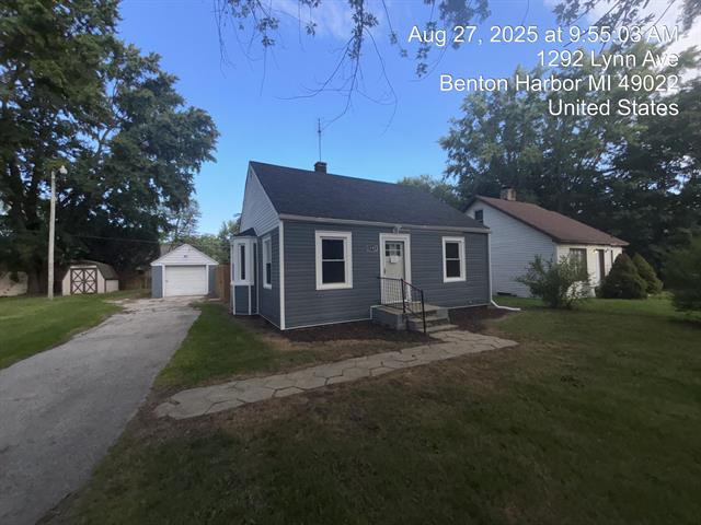 front view picture of 1292 Lynn Avenue, Benton Harbor, MI. 49022