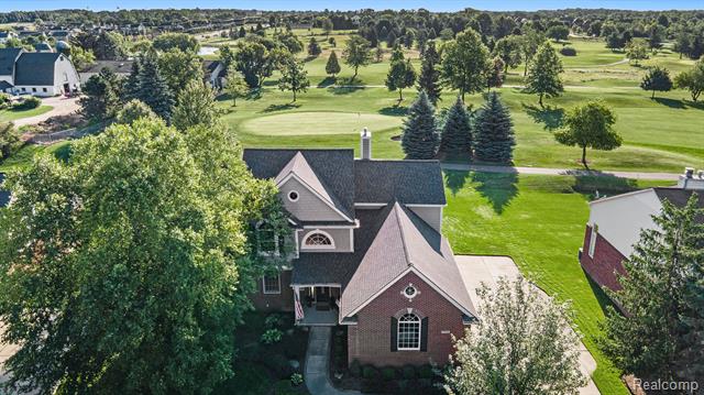 front view picture of 23700 Shinnecock Dr, South Lyon, MI. 48178