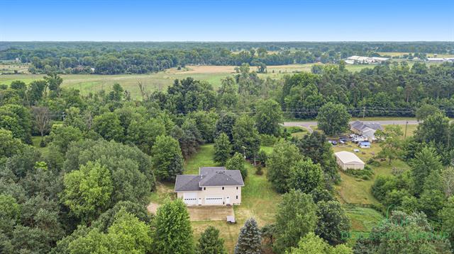 front view picture of 8151 Fillmore Street, Allendale, MI. 49401
