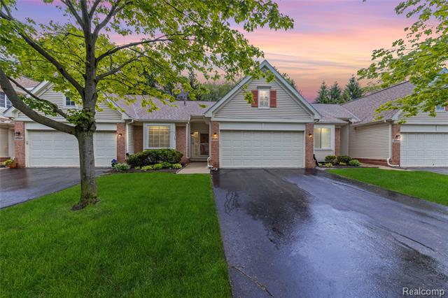 front view picture of 37342 Amhurst Drive, Westland, MI. 48185