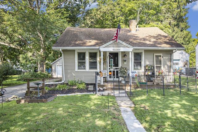 front view picture of 119 Greenfield Boulevard, Marshall, MI. 49068